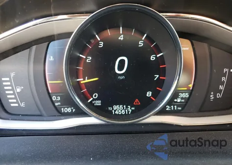 2015 Volvo Xc60 T6 Premier из США, поврежденный, VIN YV449MDK1F2723652